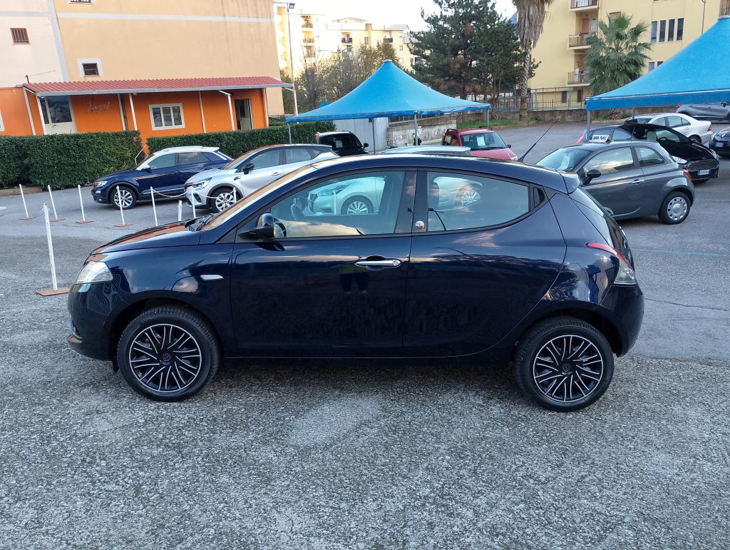 LANCIA Ypsilon 1.2 s&s ecochic 