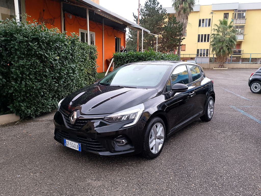 RENAULT Clio 1.0 tce s&s 